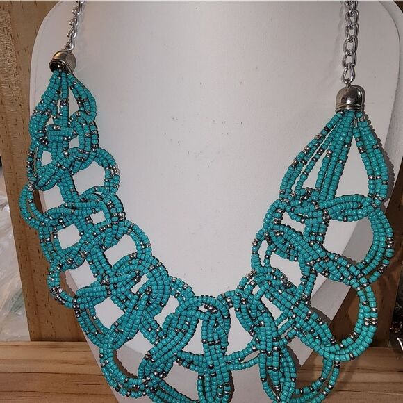 Turquoise Beaded Necklace - Picture 5 of 10